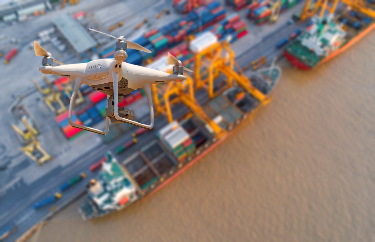 WorldCargoNews's tweet image. 🛑 Europe’s largest #container gateways are investing in airspace monitoring and counter-drone measures as unauthorised #drone flights become more frequent.

#WorldCargoNews #safety #containershipping

lnkd.in/dCvzrhWK