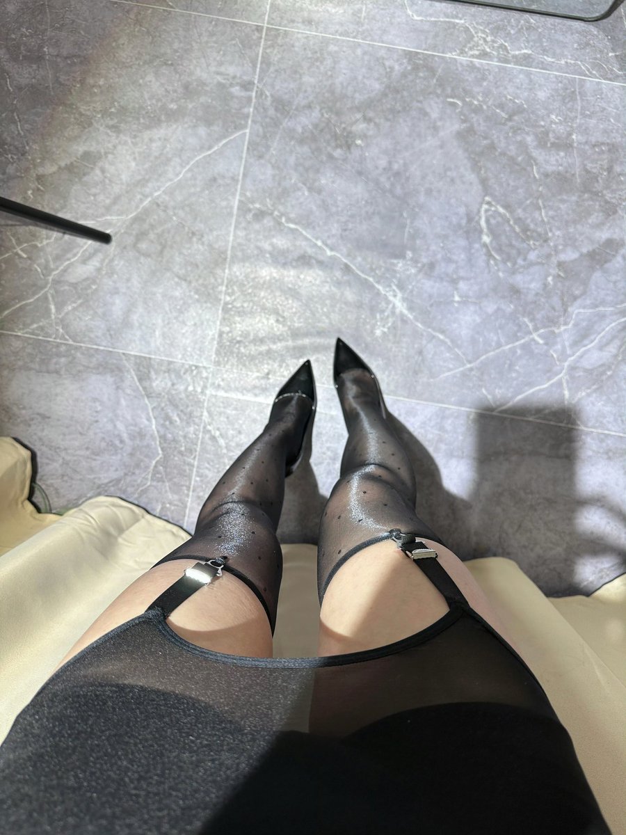 Vivian tweet media
