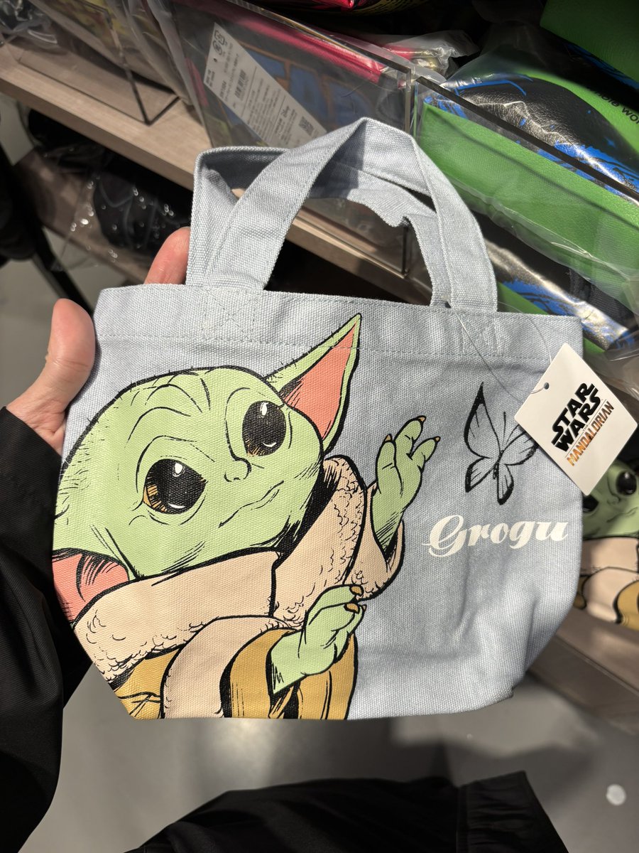 店員さんに確認したハンター曰く延長しているそうです！ 銀座でも