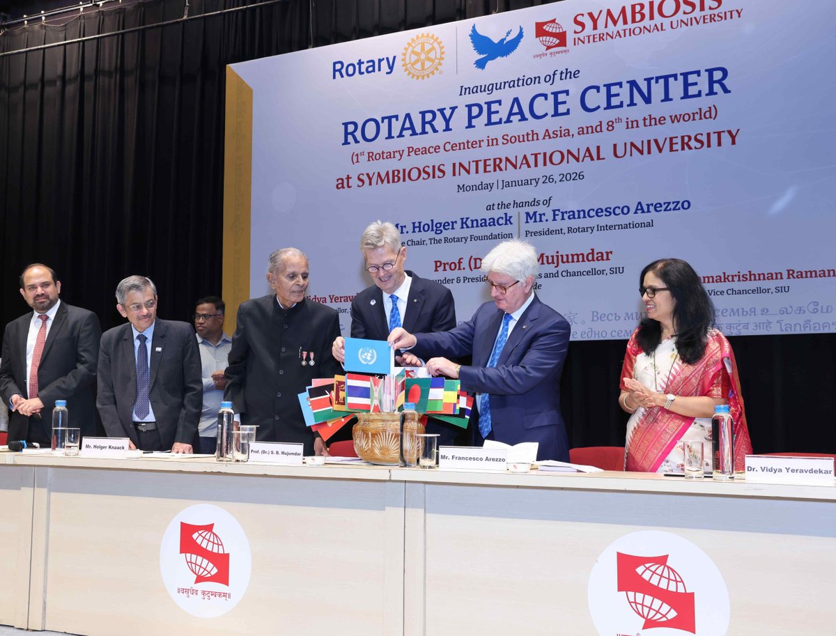 Rotary International tweet media