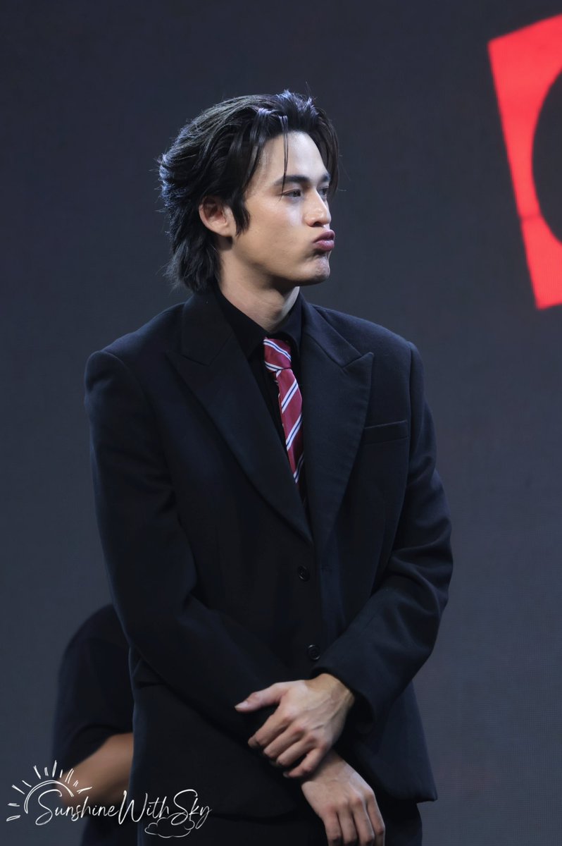 ☀️✨☁️ tweet media