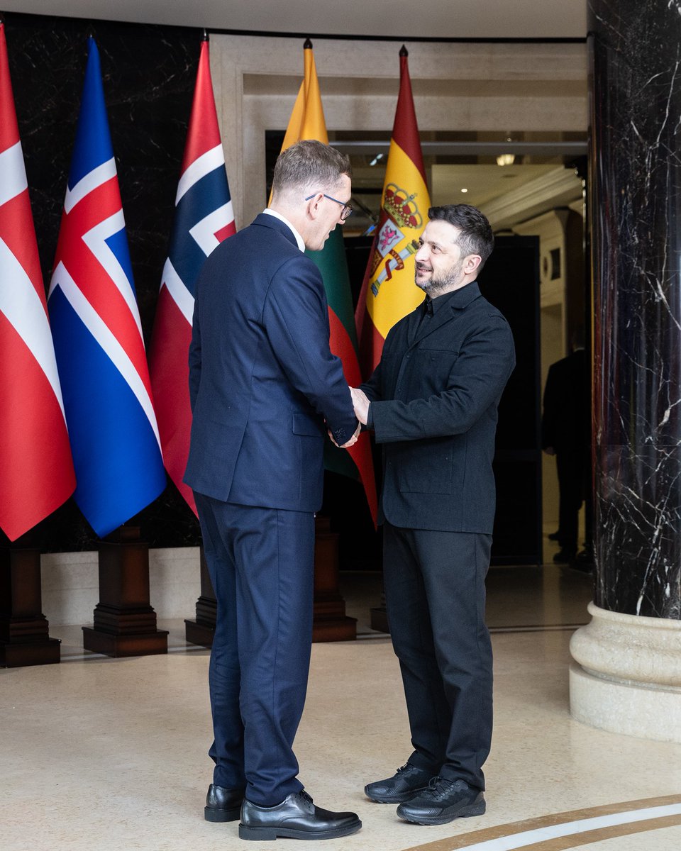 Kristen Michal tweet media