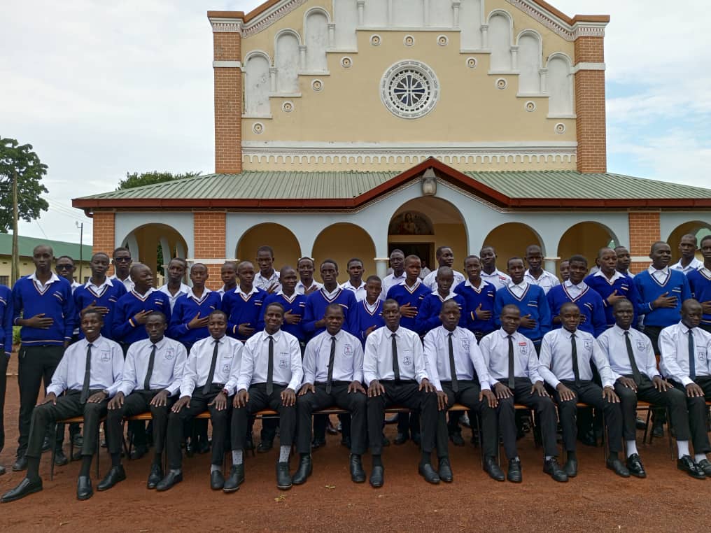 shslacor's tweet photo. Caritas et Servitium 
Up on top on the hill in northern Uganda
There stands Sacred Heart Seminary Lacor
Here is found  fountain of https://t.co/vBHnhuYXDD serve Gods’ people..........All young men called by him
Make charity and service our motto
of the life in our world today! https://t.co/S5BZzna5iR