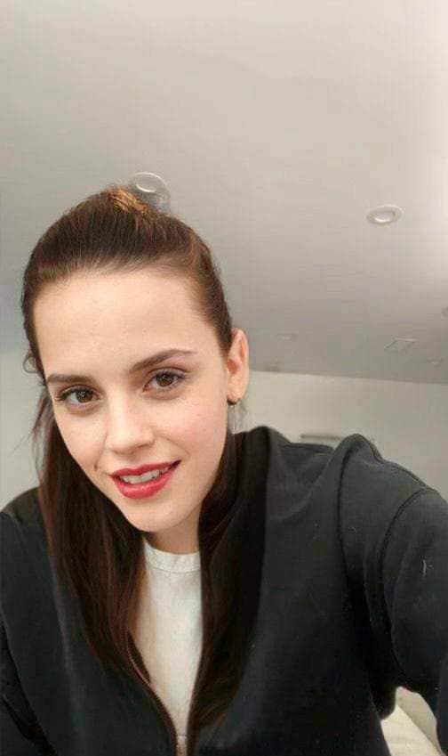 EMMA WATSON OFFICIAL PAGE 📄 tweet media