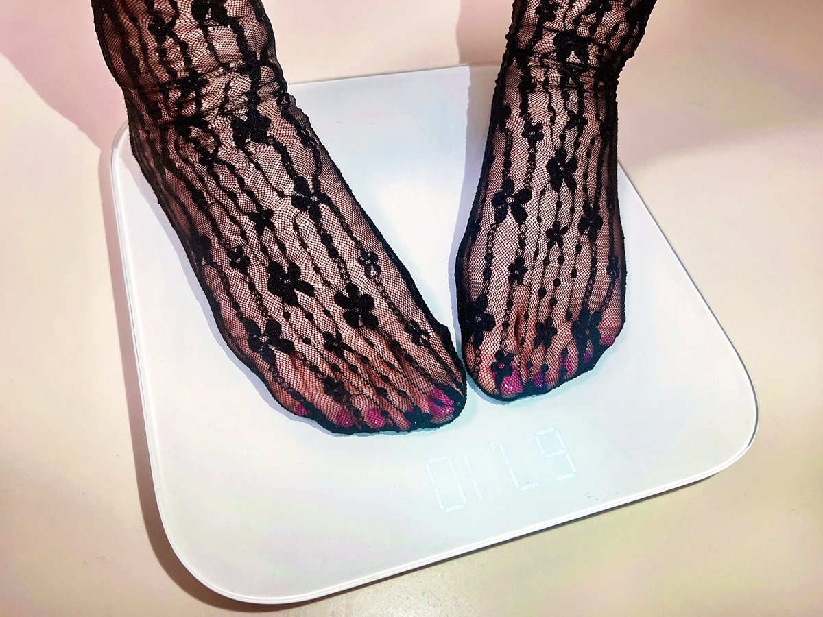 茱Lily tweet media