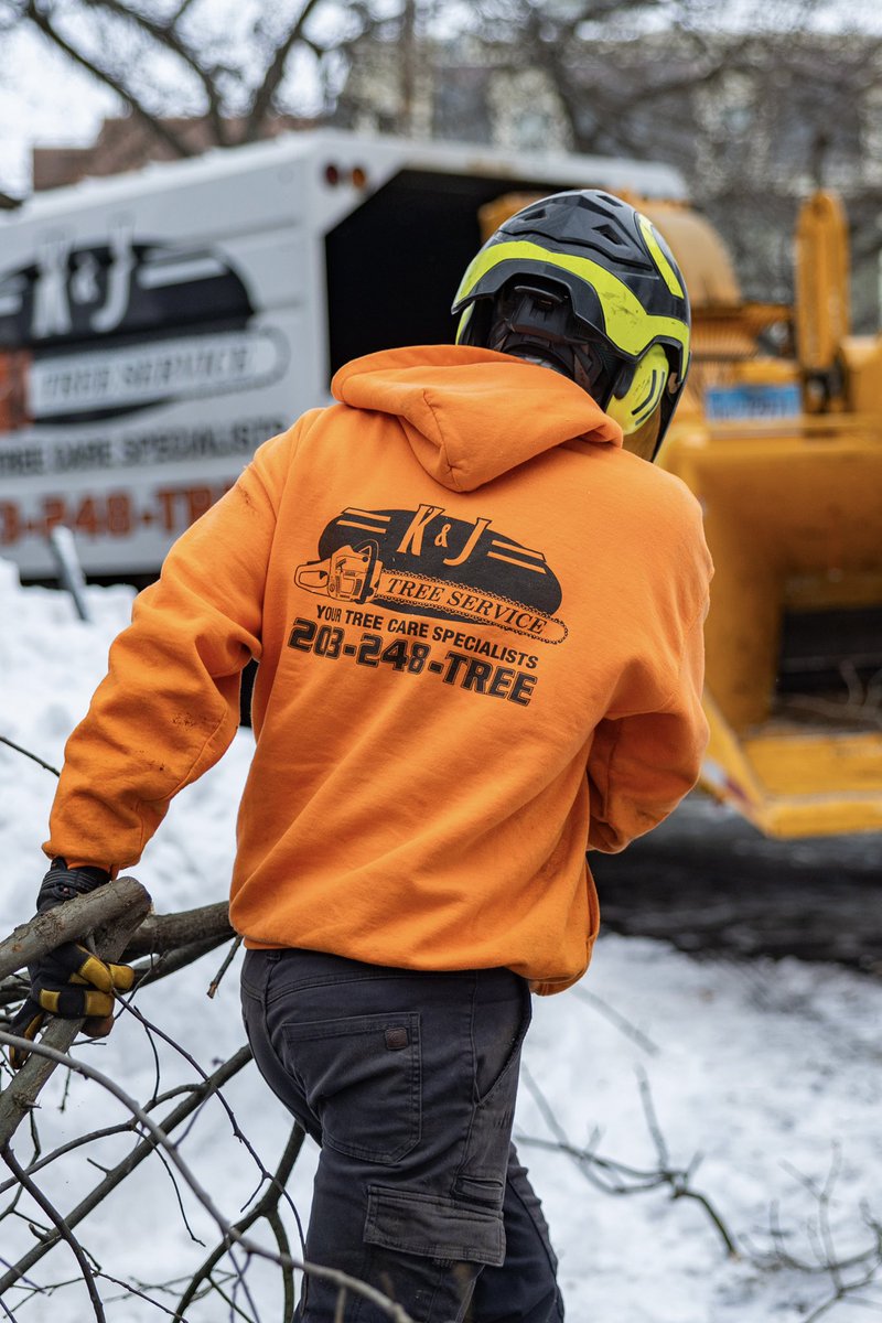 K&J Tree Service tweet media