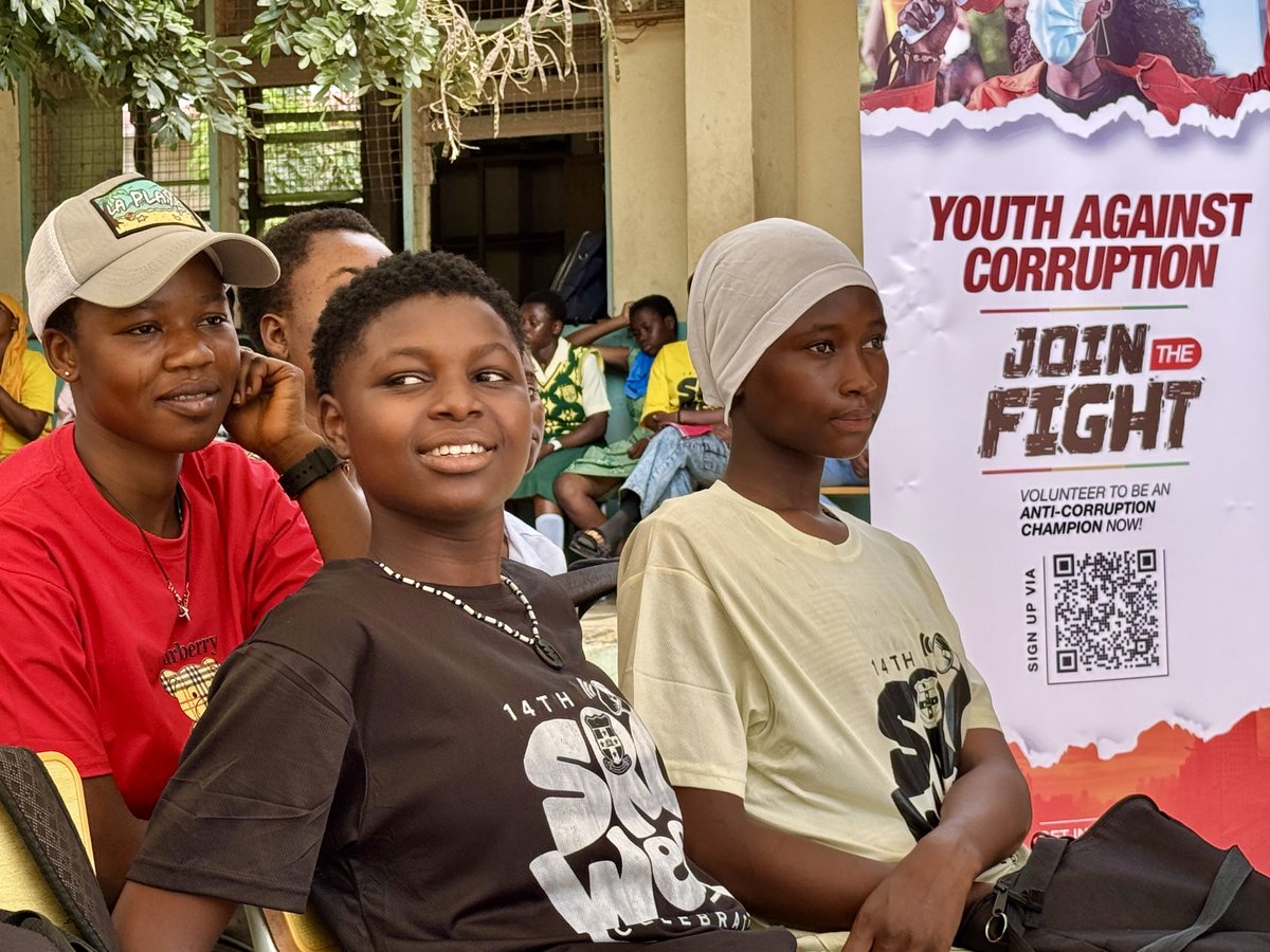 yac_osp's tweet photo. POV: You just realized corruption should not be a “normal Ghana behavior.” ✋🏾

YAC at Christian Methodist SHS dropping facts, shaping minds, and raising future change-makers. 💥📚

We’re not just the leaders of tomorrow — we’re the accountability of today.

#YAC_OSP https://t.co/qDydYwyw4I