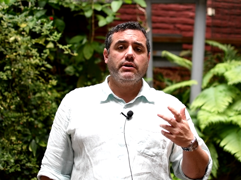 FHCE_Udelar's tweet photo. 🗣️ Mensaje del decano Nicolás Duffau

🤝 La FHCE realiza un significativo esfuerzo para recibir a sus nuevos y nuevas estudiantes, y lleva adelante diversas políticas para facilitar la permanencia y la continuidad de sus trayectorias.

🔎 Conocé más: https://t.co/9IR7Rkf6o7 https://t.co/3Qn8KfV6ar