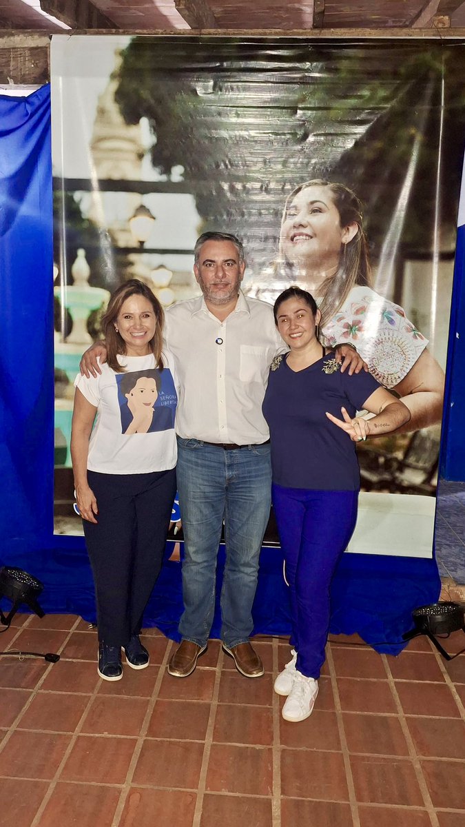 Lorena Segovia tweet media