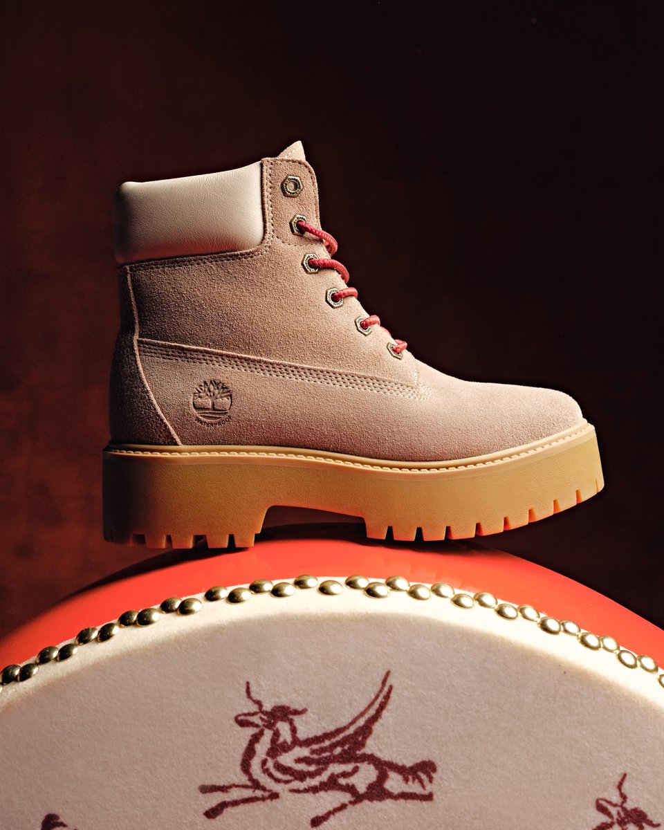 TimberlandSA's tweet image. EVERY STEP, A STATEMENT.

Strength isn’t quiet — it echoes in the way you move, the way you rise, the way you keep going when the terrain shifts beneath you.

#Timberland #Timbs