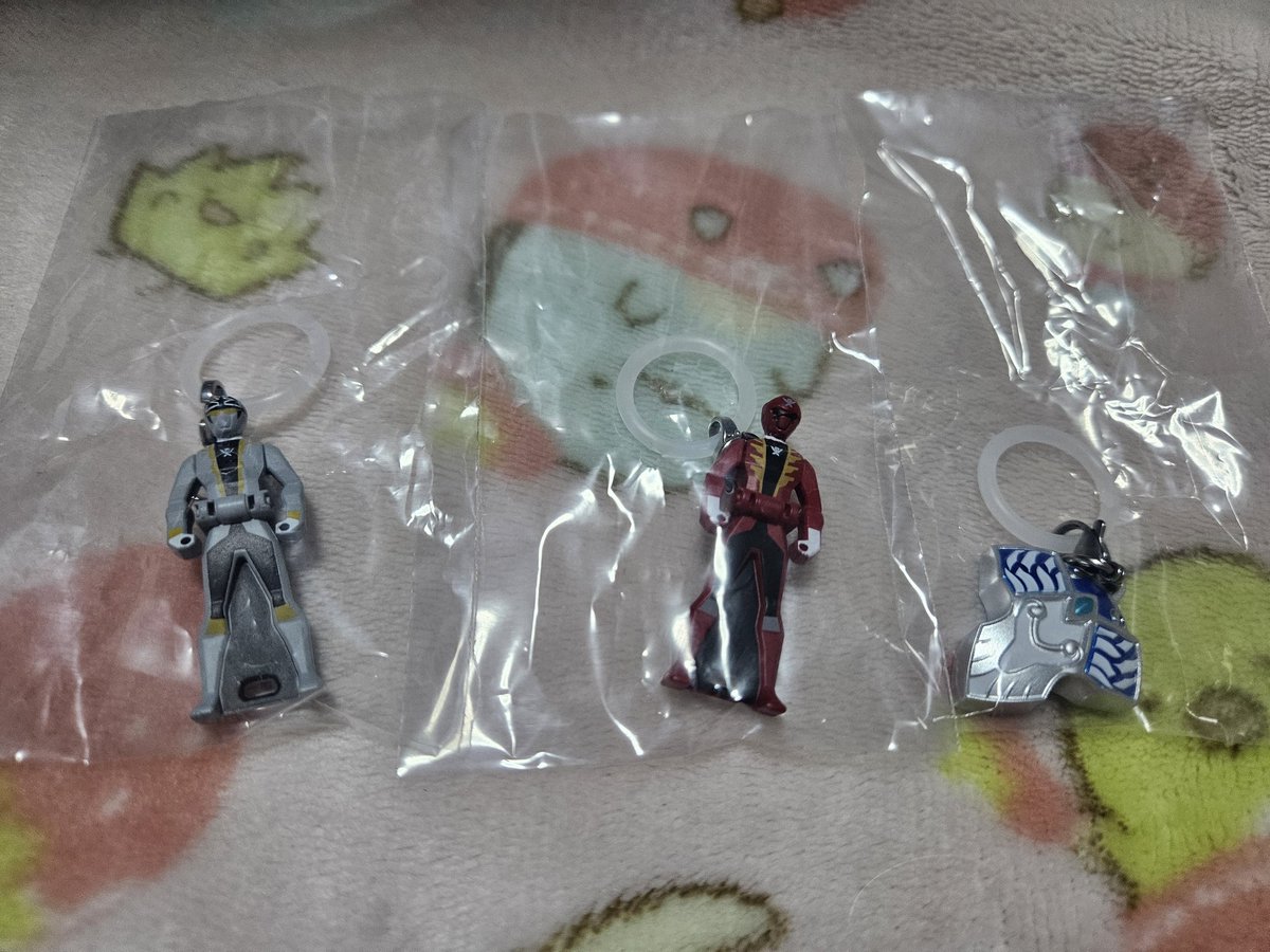 魅希@ツイフィ必読 tweet media