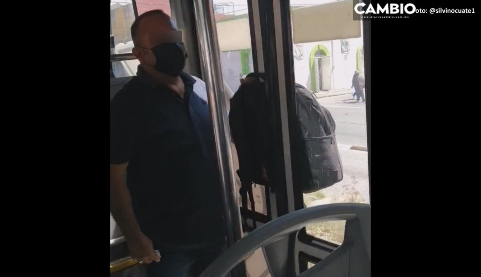 #HuevosDias no importa si fuiste gótico punk emo o Therian al final serás un godinez atrapado en el metrobus  <a href="/elAleGuarrero/">Therian Conservador</a> <a href="/ElTioTranqui/">Antonio Tranquilino</a> <a href="/la_tuz/">Mina Morales</a>