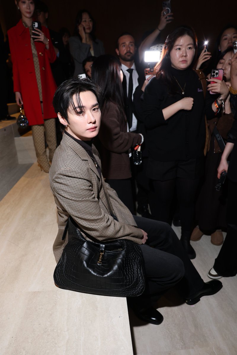 L’essence Studios tweet media