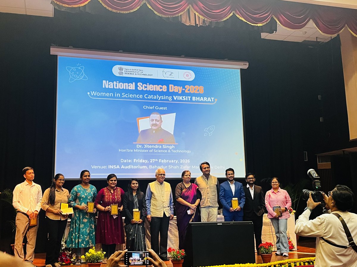 DEBARATIMONDA16's tweet photo. Honored to receive the Third Prize in the Life Science category at Saransh-2025 ( A national level 3 minutes Thesis Presentation Competition for PhD scholars) organized by @INYAS_INSA. Grateful for this recognition and the constant support of my mentors.
@jkt_lab @ICGEBNewDelhi https://t.co/UJnSmo1N2b