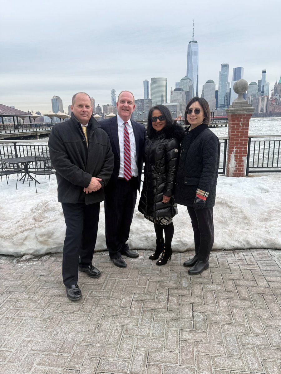 Mitchell_Titus's tweet photo. Members from our audit and tax teams are in Jersey City sharing industry developments with a client. We love getting out of the office and meeting with our clients to understand their needs firsthand.
#AccountingFirm #ClientSuccess #Partnership #TeamOnTheGo https://t.co/f2rkASMACY