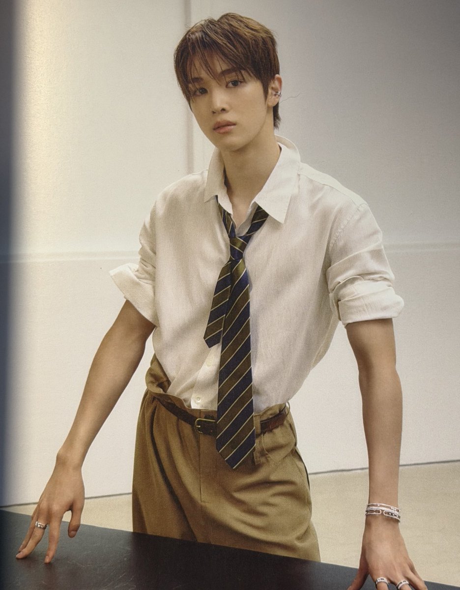 office worker sungchan is all grown up now......