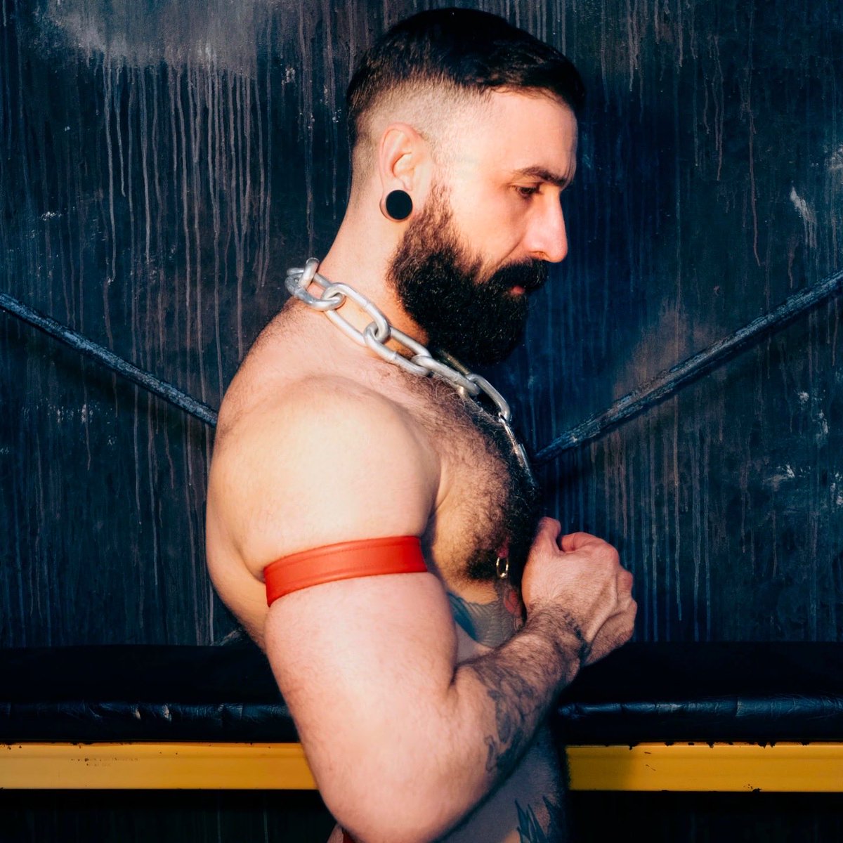 GoLeatherbrand's tweet photo. 🆕 Armbrand Go!
Armband crafted from high-quality cowhide leather, durable yet flexible, designed for a comfortable and secure fit.
https://t.co/ooYOArTr8E

#goleatherbrand https://t.co/Ppz4HdYe38