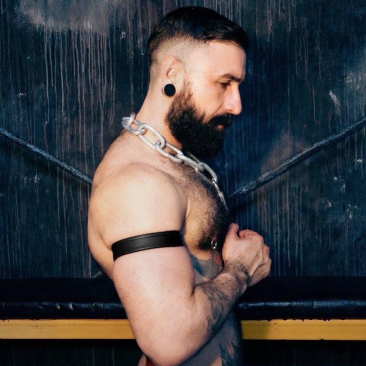 GoLeatherbrand's tweet photo. 🆕 Armbrand Go!
Armband crafted from high-quality cowhide leather, durable yet flexible, designed for a comfortable and secure fit.
https://t.co/ooYOArTr8E

#goleatherbrand https://t.co/Ppz4HdYe38