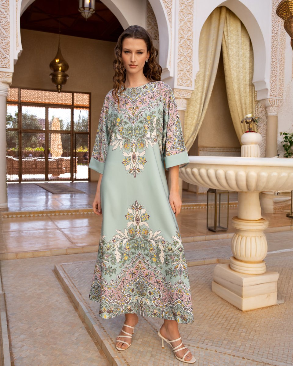 maxfashionMENA's tweet image. Which Kaftan would you choose for your next gathering?
Printed 
Embellished
Colorful

#MaxFashion #RamadanCollection #ModestDressing #NeutralStyle #OccasionDressing