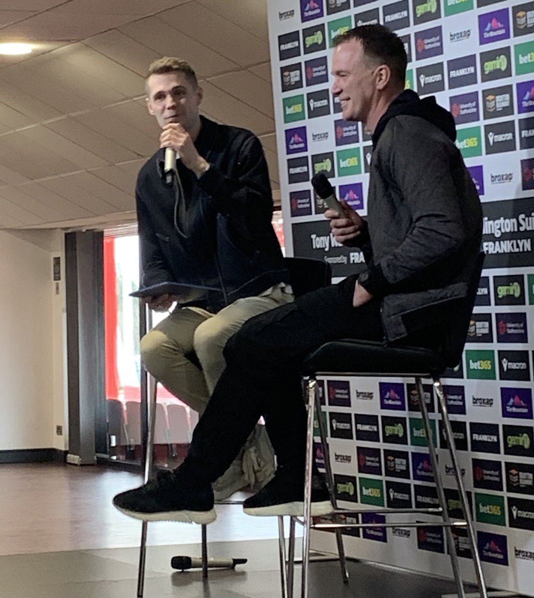 Jenny Amphlett tweet media