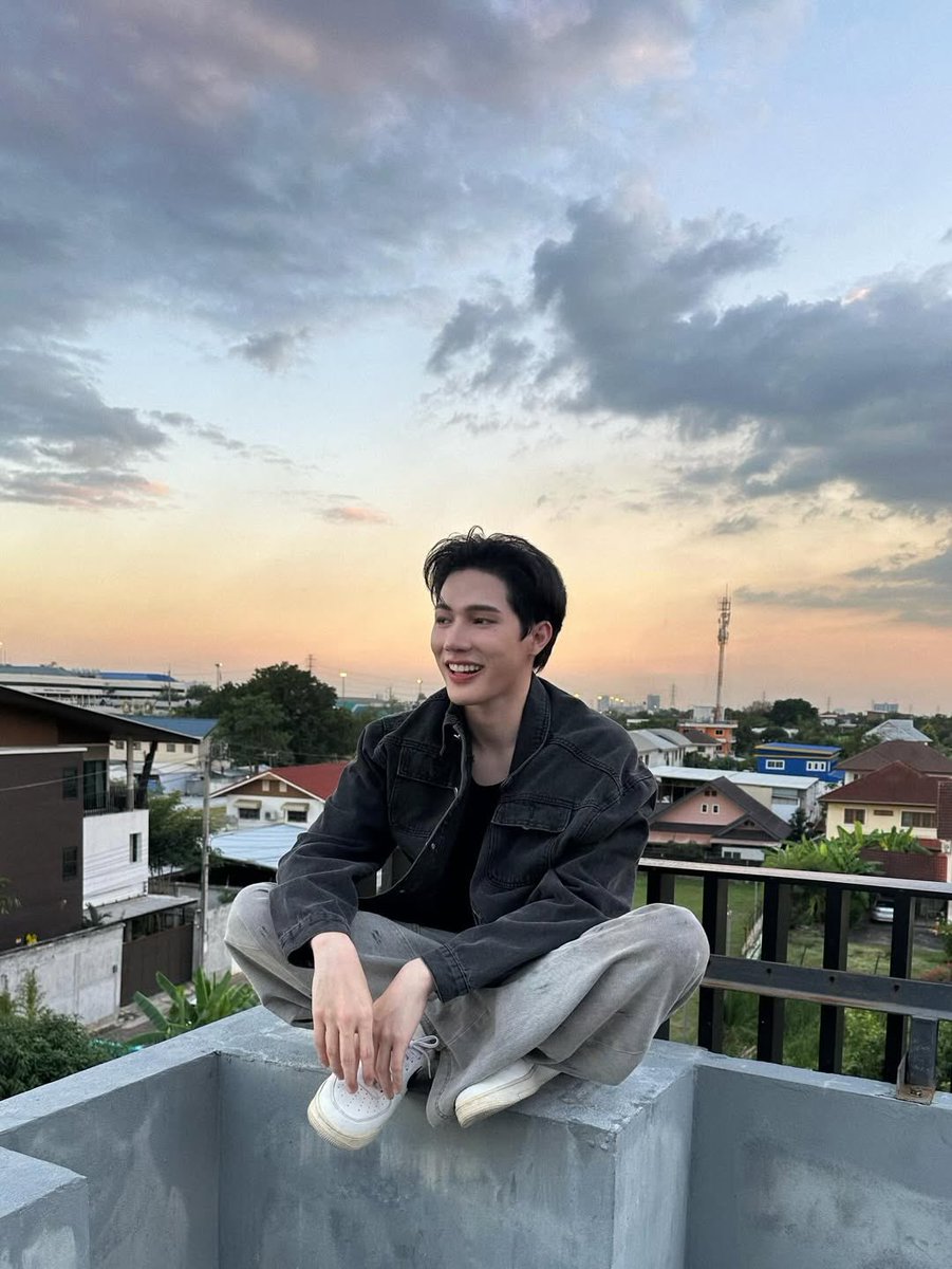 _issjy's tweet photo. ขายค่ะเพื่อใครผ่านไปผ่านมาแล้วอยากมีเมนเพิ่ม ฝาก @bank_thanathip ไว้ด้วยน้า ร้อง เล่น เต้น ได้ ประสบการณ์เต็ม100 อย่างน้อยต้องได้99.99 หล่อใจดี เฟรนลี่ พร้อมเป็นเมนใหม่ของทุกคนแล้ว🙌🏻
#TheApolloProjectEP4
#BANKthanathip https://t.co/mCagvlsxKJ