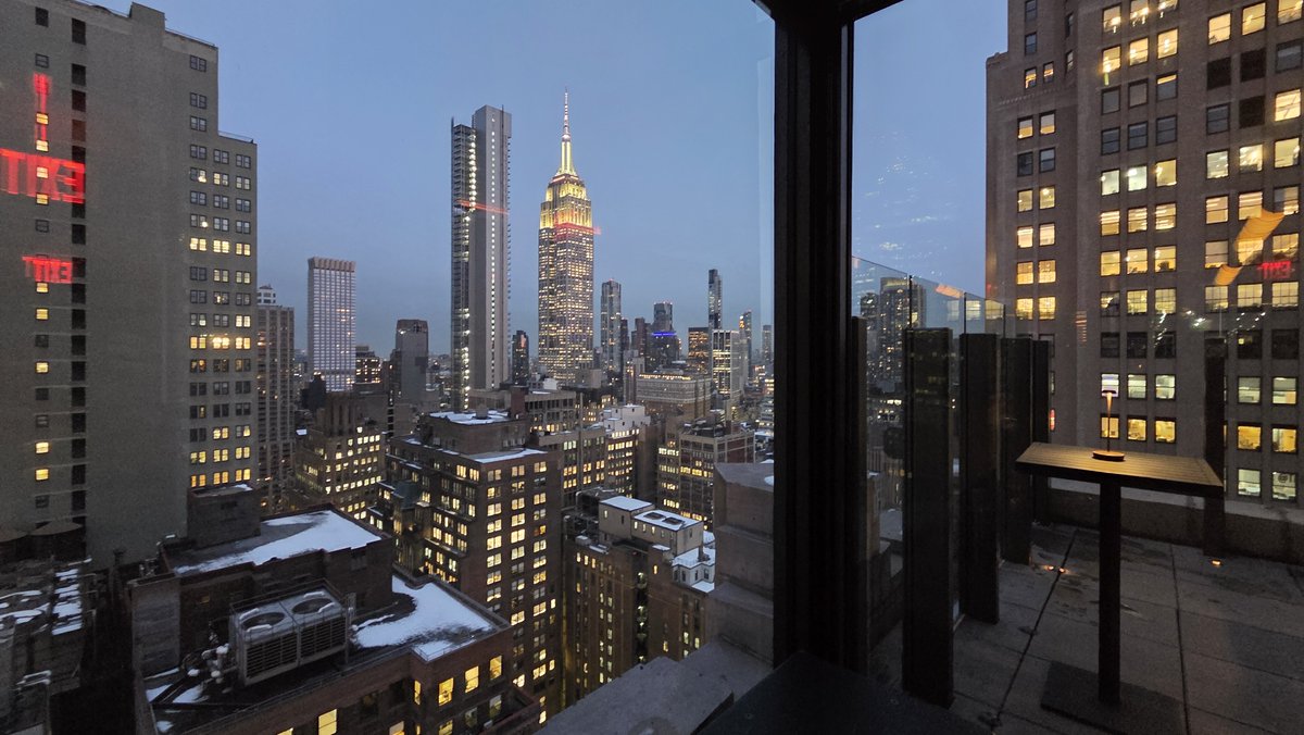HBCarchitects's tweet photo. A big #CONGRAT’S to #RosiniEngineering and their #20YearAnniversary at the #Skylark #NYC …. Our team had a great time! https://t.co/lRzLuCtUhm