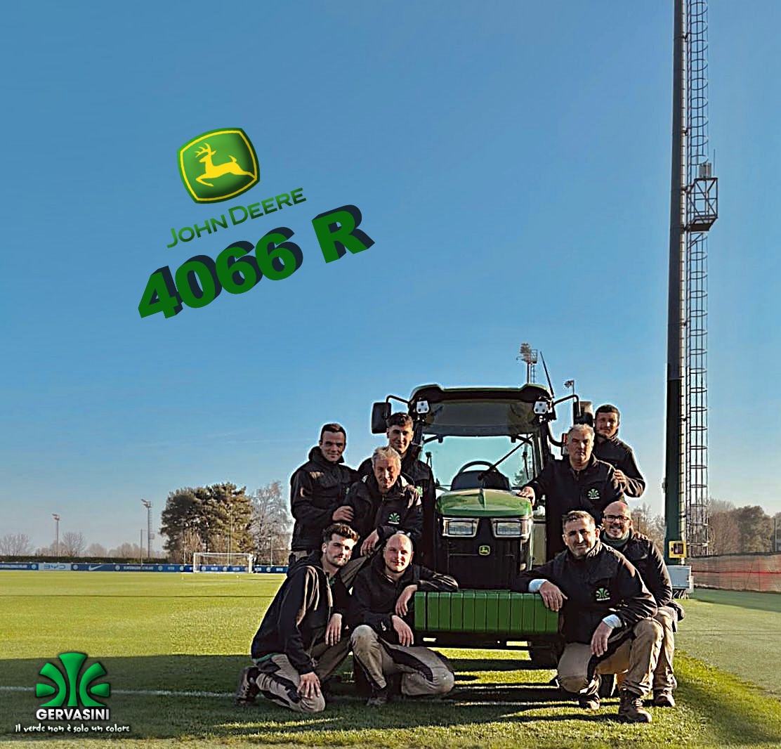 Un "nuovo arrivo" al Centro Sportivo F. C. Internazionale di Appiano Gentile. #floricolturapasqualegervasini#tappetierbosi#tappetoerboso#manutenzionecampisportivi#verdesportivo