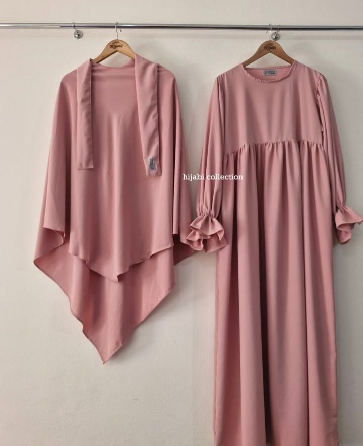 zaynab(hijab and perfume plug) tweet media