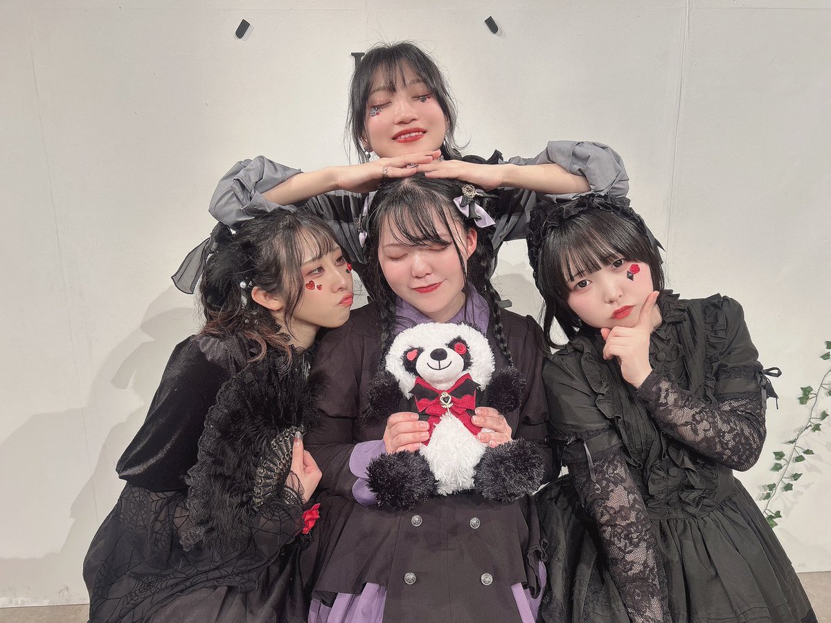 #トロメラ

こちら、スタッフで携わらせていただきました📸
お気に入りのオフショットをででんっ！　

他にもあるけど、厳選📸