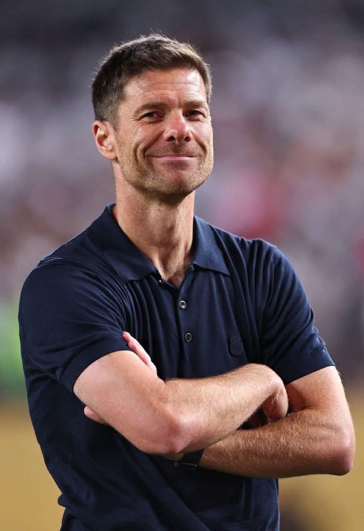 ادارة ريال مدريد مش هتغير نمط وتنظيم الفريق إلا بتحقيق برشلونة دوري أبطال أوروبا ، ودا مش هيحصل غير بفشل كبير وضغط جماهيري علي النادي بأكمله حتي علي رئيس النادي الكبير 

رغم إني مدريدي ، لكن أتمنى إقصاء الريال من كل الألقاب موسم ورا موسم ، الأطفال دول – زي ما وصفهم تشافي ألونسو –