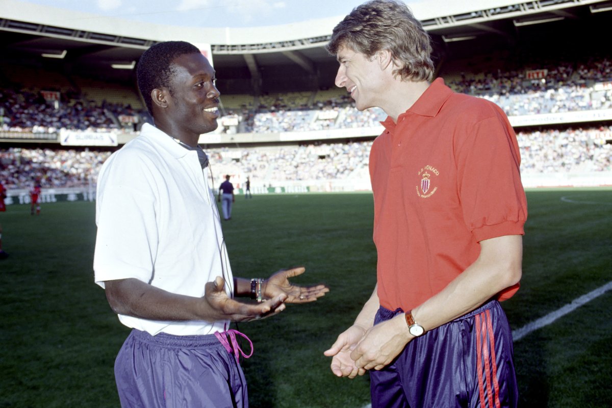 Copa90's tweet image. The crazy story of how Arsène Wenger discovered George Weah.

In the early 1980s, a friend of Arsène Wenger developed a first-of-its-kind data programme, TopScore, that discovered players by ranking them in a points system.  

George Weah, then playing in the Cameroonian league,