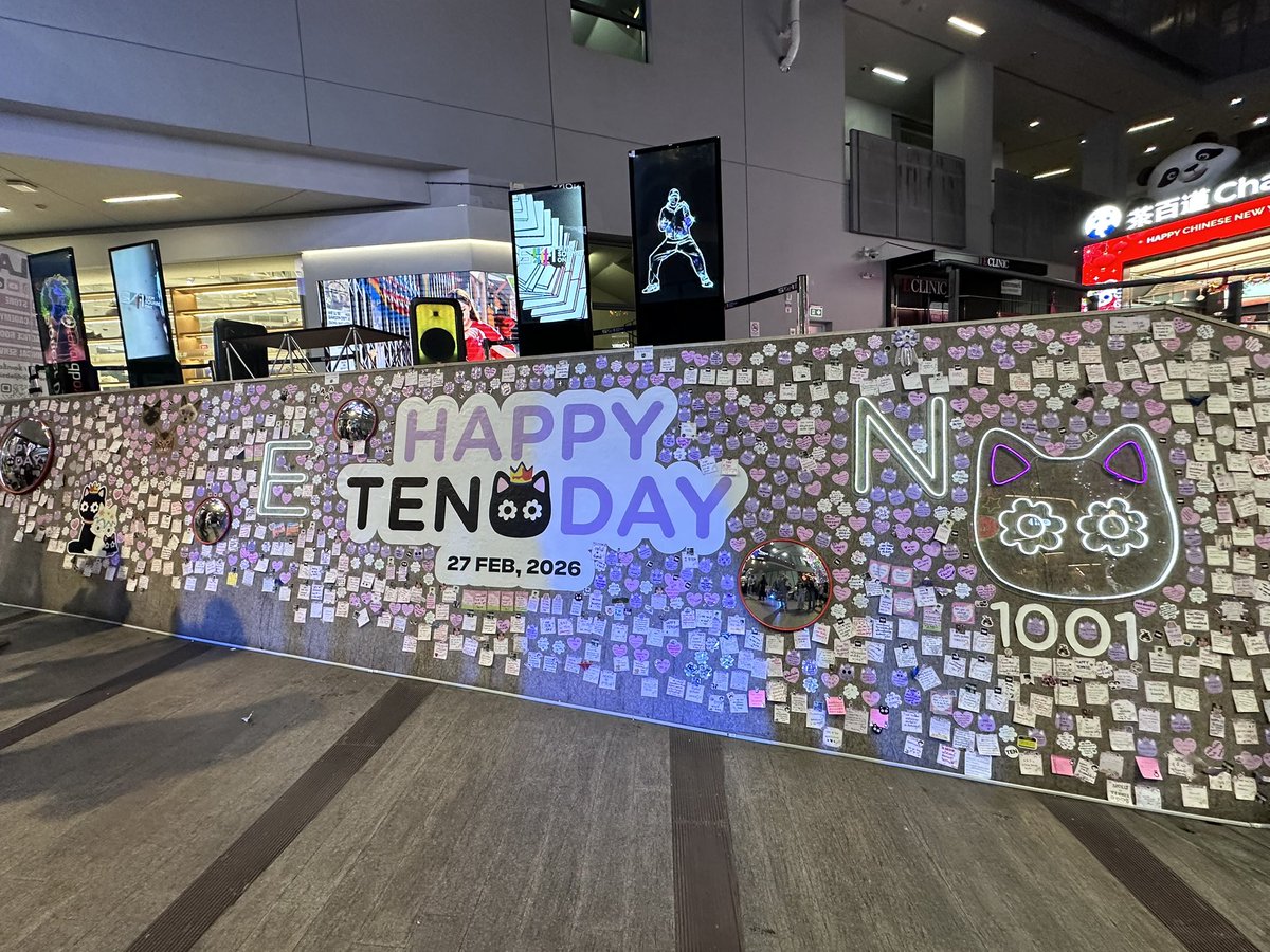 นึกภาพน้องเตนล์มายืนอ่านโพสอิททีละแผ่น ชั้นจะร้องไห้แทน ใครบอกเมนเตนมี 500 คน ป้าไม่เชื่อนะ ㅠㅡㅠ

#HAPPYTENDAY