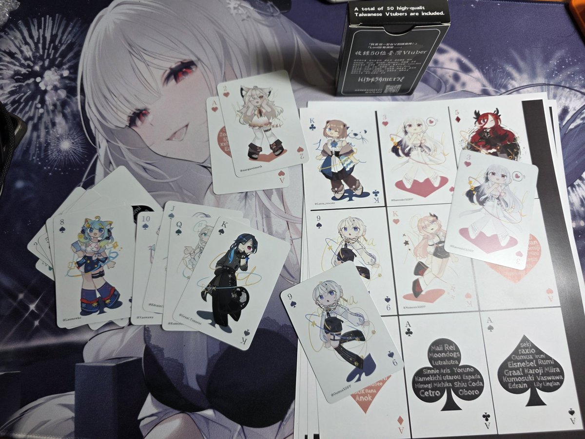 看到老師發的文就立馬印起來！！
老師畫的圖都超好看
可惜沒有復刻牌盒
牌盒上的精靈文很有創意
期待老師新的作品
恭喜Loni老師千追！！
#oni醬