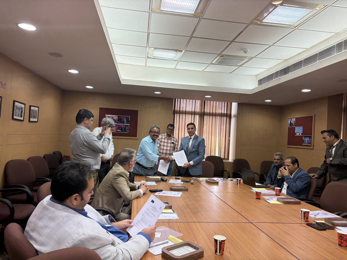 Excited to share that an MOU has been officially signed between All India Sports Council of the Deaf (AISCD) and Confederation of Sports and Recreation Industry 🤝
Together with CSRI as our new industry partners, we look forward to building stronger opportunities &amp; inclusion