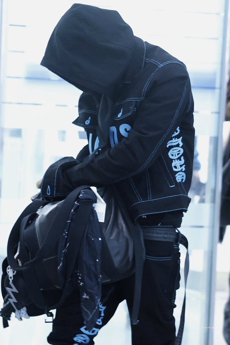 WeTeuMesPH's tweet photo. 260227 | 📸 FANCAM 

TREASURE Hyunsuk at Incheon International Airport 🛫 to Cambodia 🇰🇭 for an overseas schedule.

©️Prickelnd0421, suk_990421

#CHOIHYUNSUK 트레저 최현석 #최현석 
#ヒョンソク #7CHILL  
#TREASURE #트레저 #トレジャー 
@treasuremembers https://t.co/LTCzw44ypf