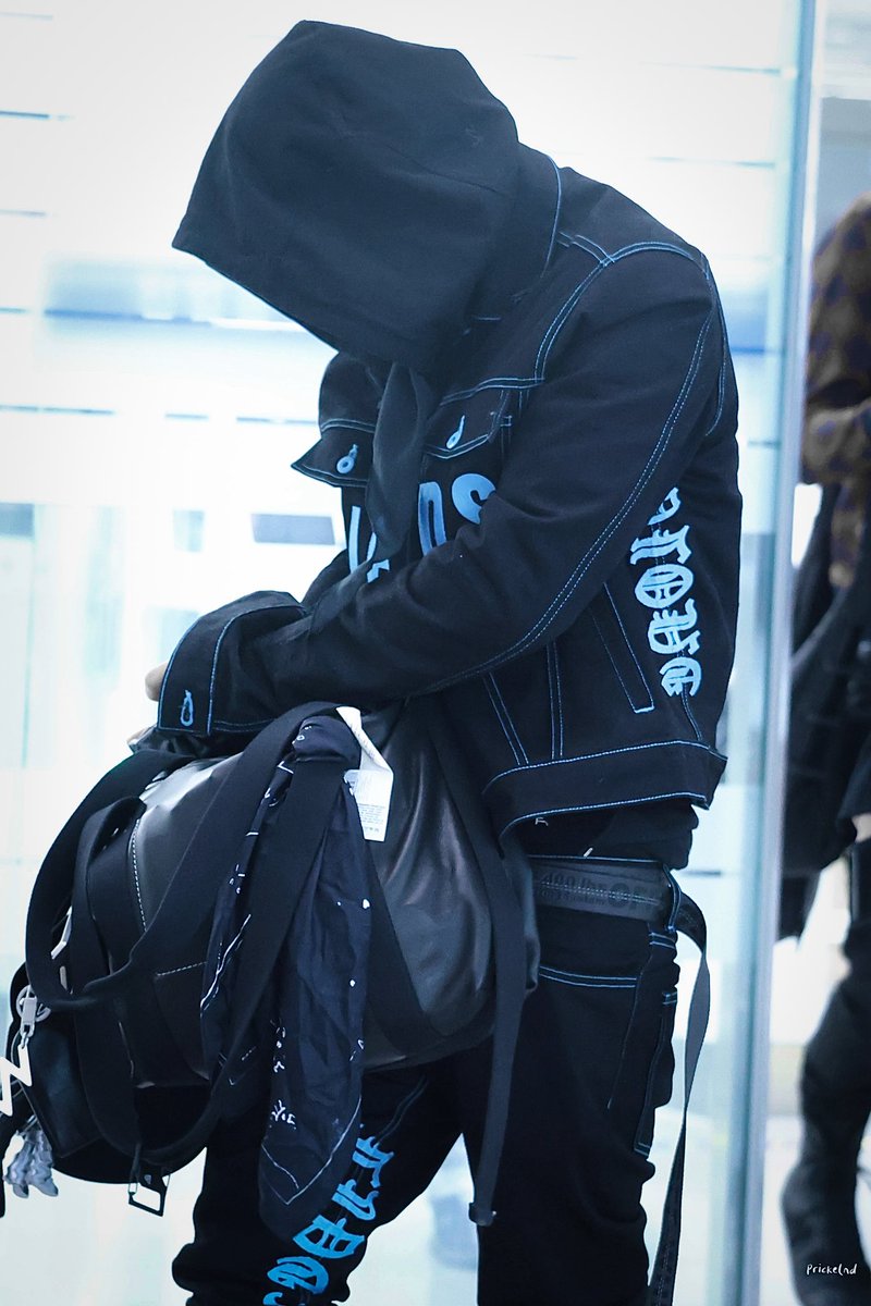 WeTeuMesPH's tweet photo. 260227 | 📸 FANCAM 

TREASURE Hyunsuk at Incheon International Airport 🛫 to Cambodia 🇰🇭 for an overseas schedule.

©️Prickelnd0421, suk_990421

#CHOIHYUNSUK 트레저 최현석 #최현석 
#ヒョンソク #7CHILL  
#TREASURE #트레저 #トレジャー 
@treasuremembers https://t.co/LTCzw44ypf