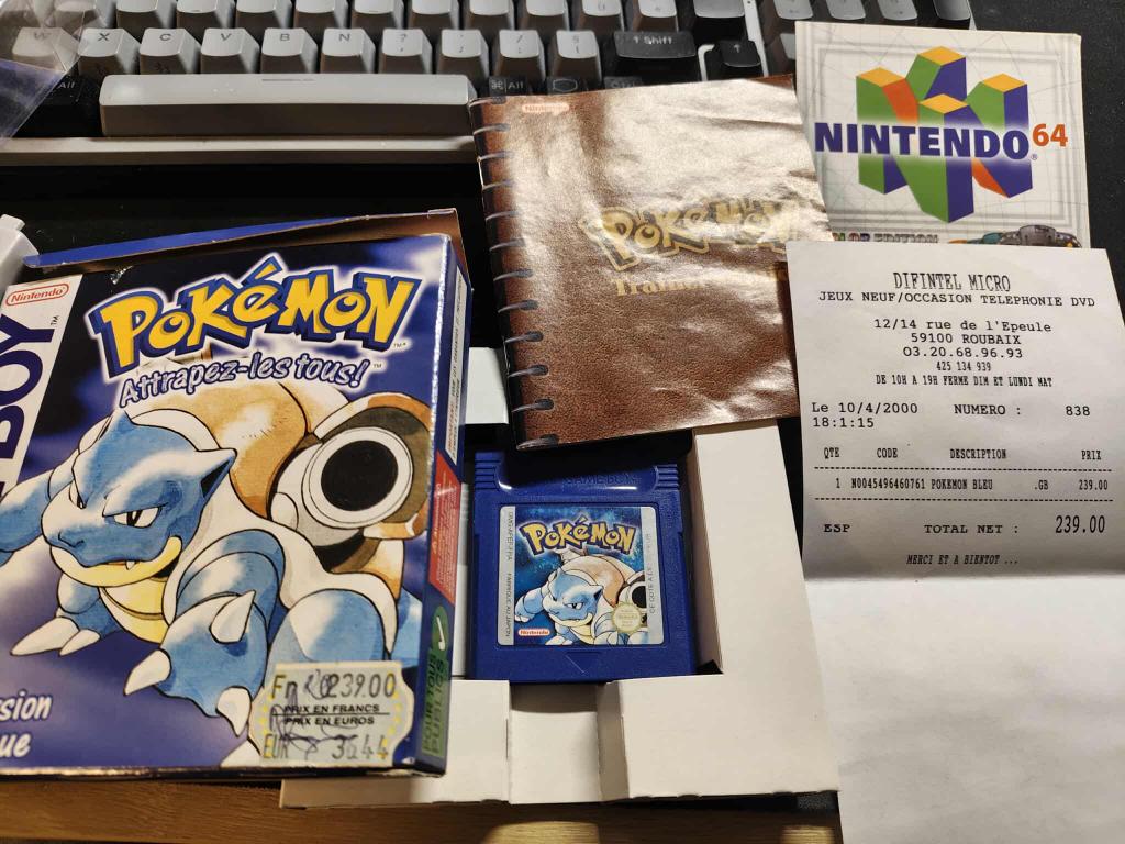 MehdiFalou's tweet photo. @NintendHOME J'avais 10ans, j'ai payé en franc, les émotions 🥹 https://t.co/eOXzo8xZJU
