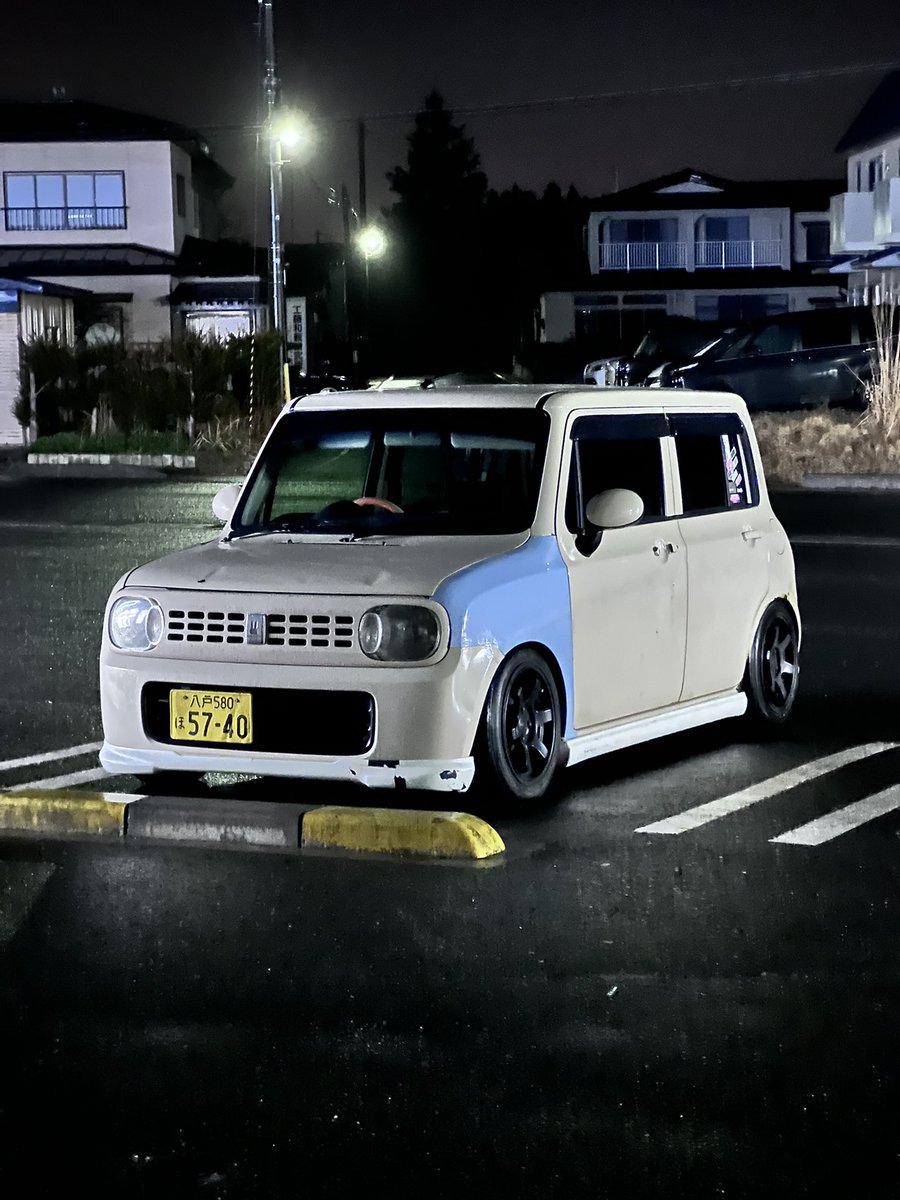 Carmero715's tweet photo. 絶対に被らないエアロ探したらMRワゴンの純OPエアロにたどり着いた
同色にするか迷う😗

#22ラパン https://t.co/vYdGiVy9fI