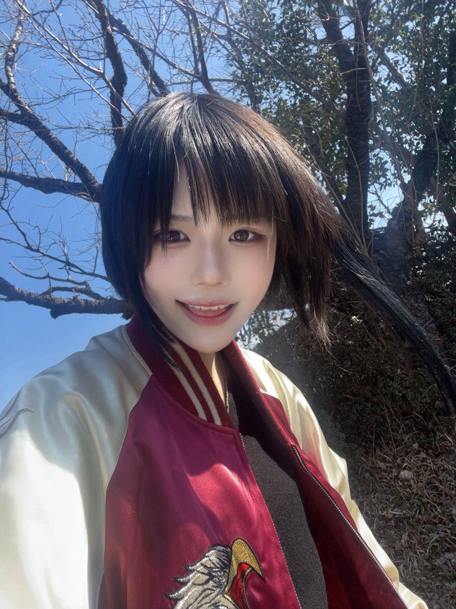 live while we're young