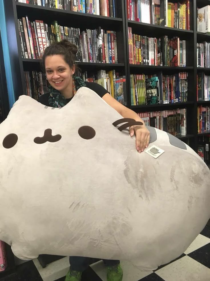 Pusheenloverus's tweet photo. Big and fluffy Pusheen plush 🧸 https://t.co/uAPracq4mh