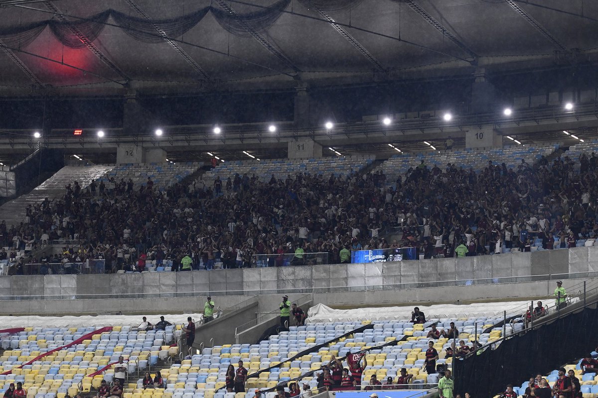 RussoNicolasOk's tweet photo. ¡LANÚS HACE HISTORIA OTRA VEZ! ¡CAMPEONES DE LA RECOPA SUDAMERICANA 2026!🇱🇻🏆 

El 26 de febrero de 2026 quedará grabado para siempre en la memoria del pueblo Granate. No fue una noche más: fue la confirmación de que este club está hecho de convicción, trabajo y una identidad que no se negocia. Una vez más, Argentina se tiñó de Granate y toda Sudamérica miró a un barrio al sur del conurbado bonaerense: el barrio de Lanús. 

Ser parte de este momento histórico es un honor inmenso. Esta nueva estrella no es solo un título: es el resultado de esfuerzo, compromiso, planificación y amor incondicional por estos colores de todos los que formamos parte del club de barrio más grande del mundo. 

Quiero destacar al cuerpo técnico por su profesionalismo, a cada uno de los jugadores por dejar el alma en cada pelota y, sobre todo, a nuestros socios e hinchas, que nunca dejan de creer y acompañan al Granate a todos lados y en todo momento. Porque Lanús es grande por su historia, por sus logros y por su gente. 

En Brasil, miles y miles de Granates celebramos una estrella más. En Argentina, una ciudad entera late al ritmo de esta conquista. ¡VAMOS, LANÚS! ¡VAMOS, CAMPEÓN! 🇱🇻❤️