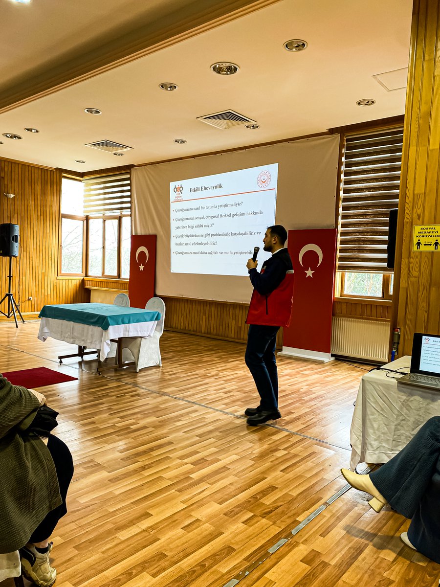 kvorgtr's tweet photo. Vakfımız ve Sarıyer Sosyal Hizmetler Merkezi işbirliğiyle düzenlenen “Ebeveynlik Becerileri” semineriyle kursiyerlerimize ebeveynlik süreçlerine dair farkındalık kazandırdık. 

Klinik Psikolog Havva Saka’ya, Sosyal Hizmet Uzmanı Kadir Çetin’e ve katılımcılarımıza teşekkür ederiz. https://t.co/jZa5lC3hsA