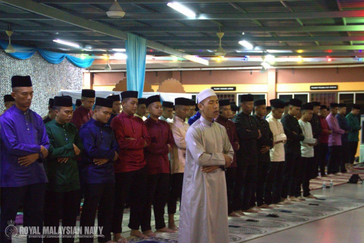 RMN Leadership Centre tweet media