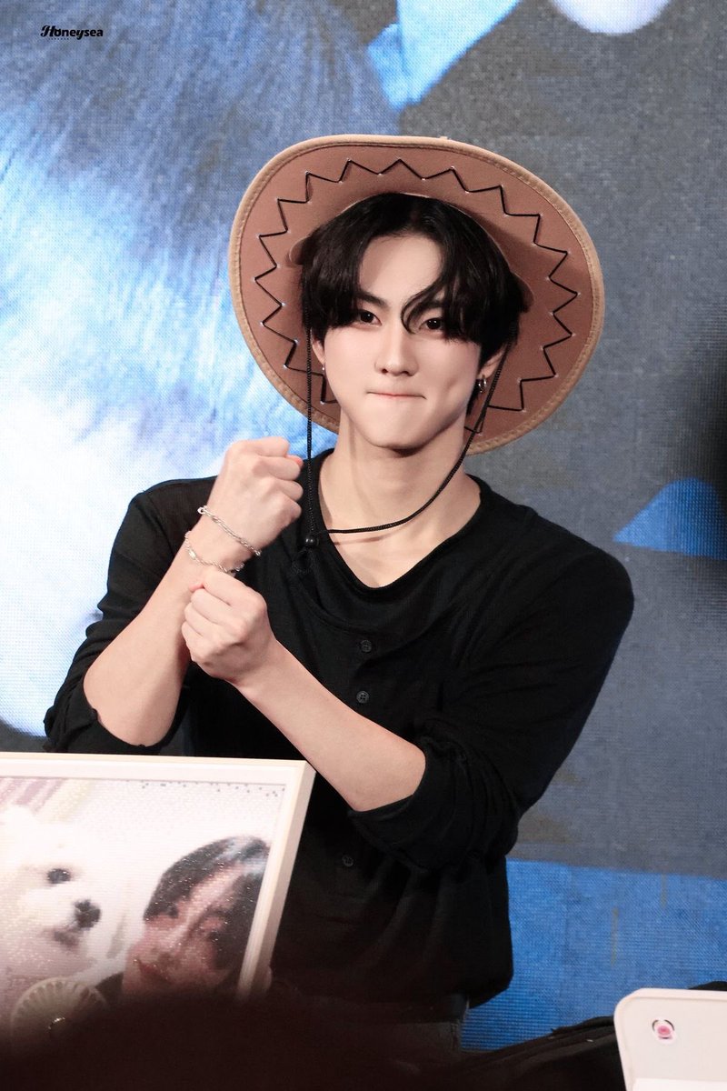 똥짱이 tweet media