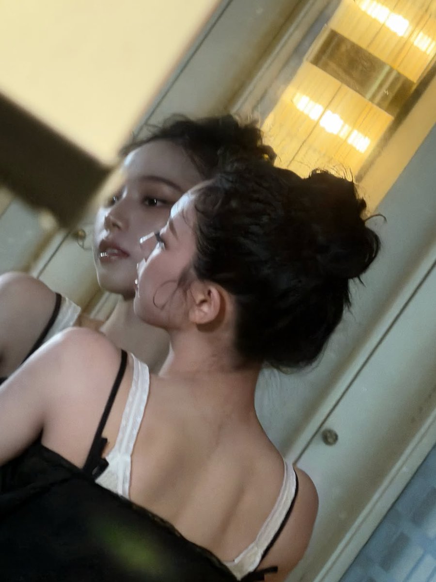 adelaide tweet media