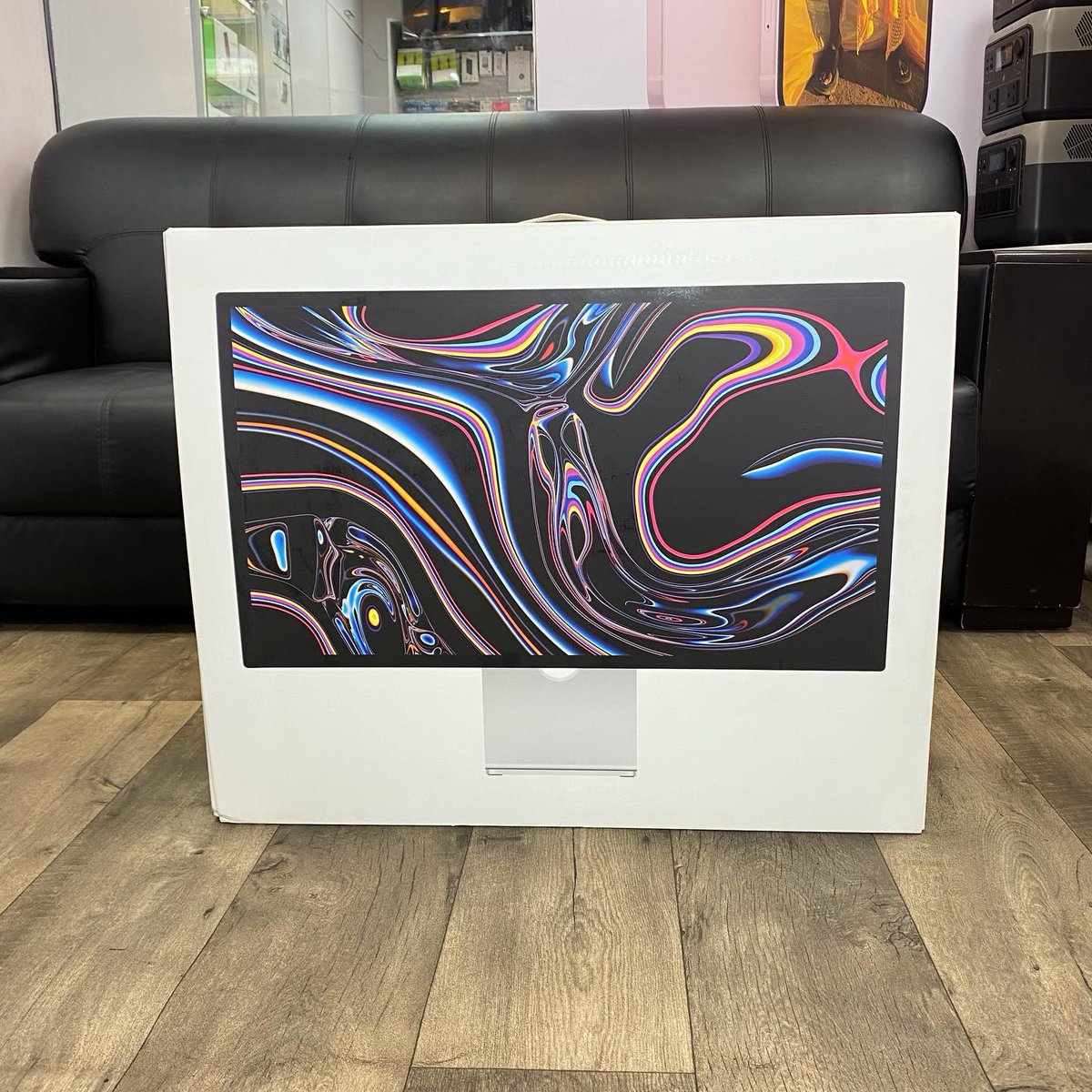 LaptopsArena's tweet photo. Apple 27″ Studio Display XDR Tilt Adjustable Stand - Silver
KSh 245,000.
•1 Year Apple Warranty
Call 0721 763 763 https://t.co/nkn6F6rRqB