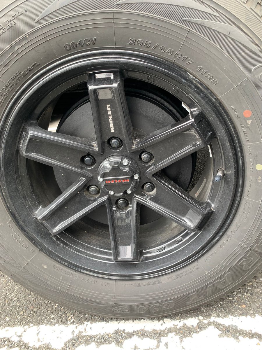 wagy_ltd's tweet photo. 2020 Toyota Hilux
Mileage: 30,000 km
Capacity: 3000cc
Fuel: Diesel 
Transmission: Automatic
Drive System: 4WD
Grade: 5(Exterior) B(Interior)
Repair History : Never
Price: UGX 185m with taxes inclusive
#Trending 
#Toyota 
#YourLeadingAutosparePartsSup 
#GalaxyAI https://t.co/SVpx47iAHE