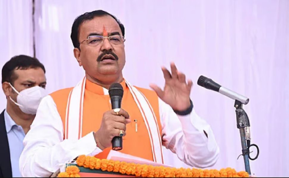 bstvlive's tweet photo. दिल्ली: जर्मनी दौरे पर वापस लौटे डिप्टी सीएम केशव मौर्य

➡जर्मनी में इंडस्ट्री लीडर्स से मिले डिप्टी CM केशव मौर्य
➡एयरपोर्ट पर कार्यकर्ताओं ने जोरदार स्वागत किया

 #Delhi #KeshavMaurya #GermanyVisit @kpmaurya1 https://t.co/ZSAupc6Xt4