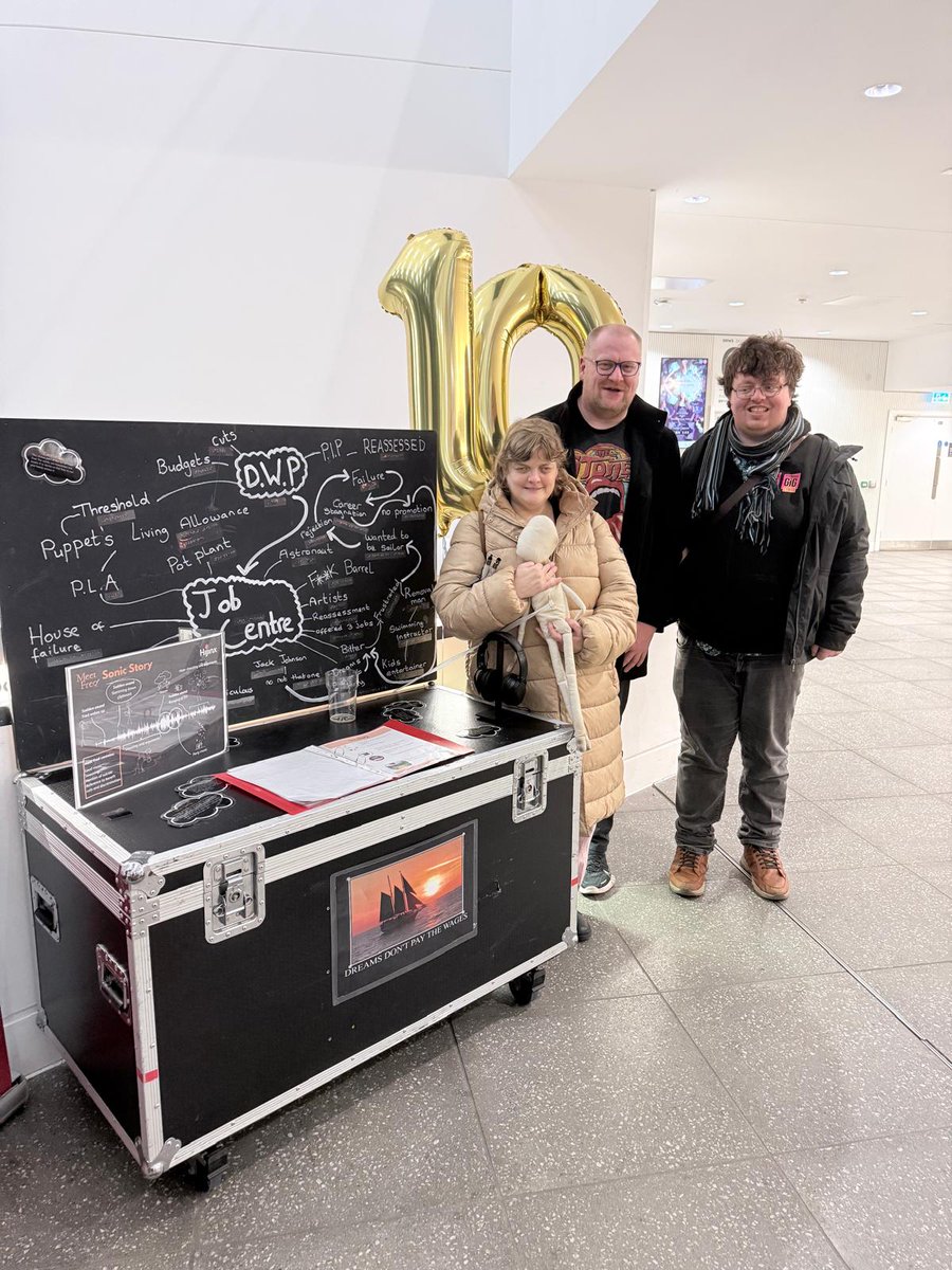 Victoria Waller tweet media