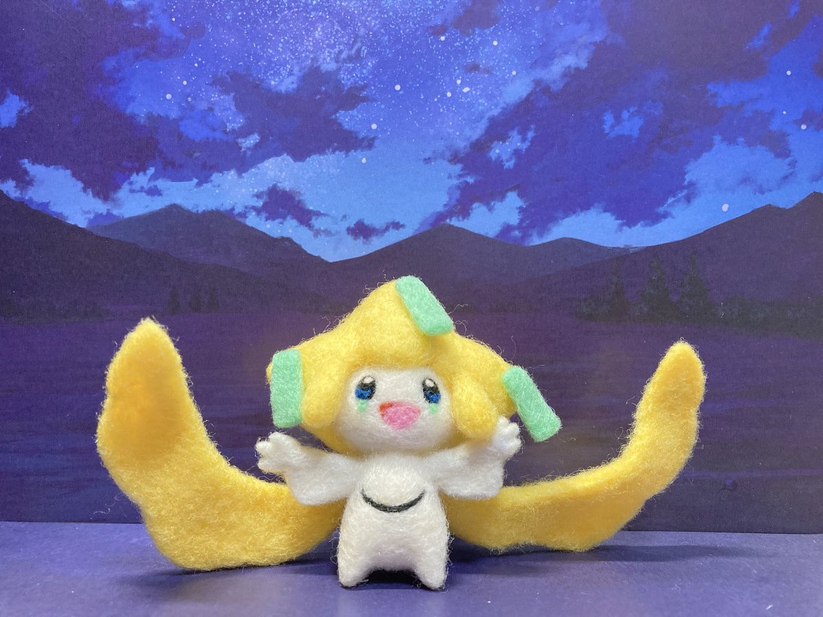SiA_Ryuuhou's tweet photo. #ポケモン30周年 
おめでとうございます✨✨
新しい子作れてなくて過去作のポケモン達になりますが、作りたい子も渋滞してるので作業の合間にちくちく作っていきます🪡
#羊毛フェルト https://t.co/ktdqSNZpnH